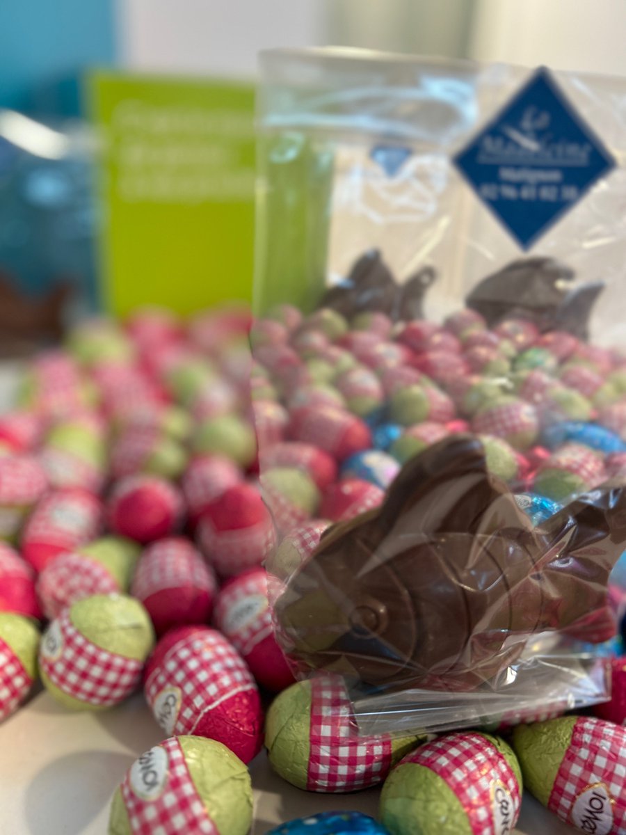 Les cloches sont passées avant l'heure à l'agence de Matignon 🍫🍭🍬
Nos sociétaires vont être gâtés ce matin.