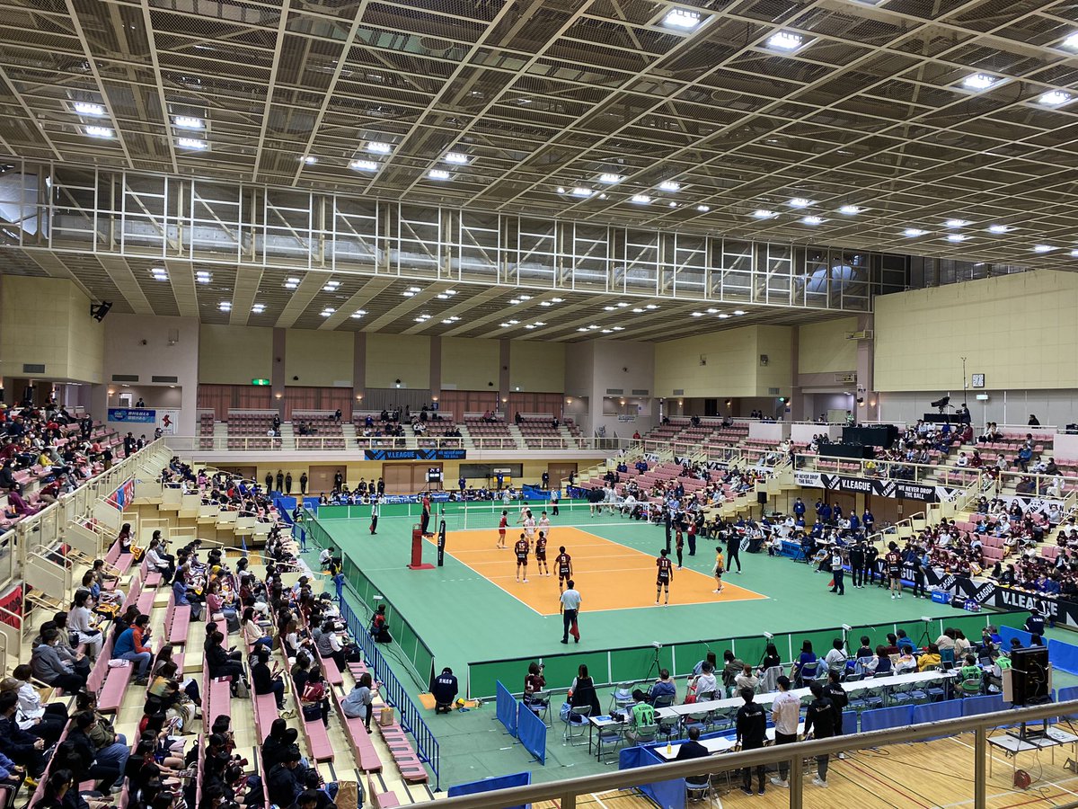 SM_TRIDENTS's tweet photo. 【🆚富士通カワサキレッドスピリッツ】
V.チャレンジマッチ　試合結果

VC長野 3  - 1 富士通

23-25
33-31
25-19
25-18

セットカウント3-1で勝利することができました！
明日は良いスタートを切れるよう修正して臨みます🔥
引き続きご声援のほどよろしくお願いいたします🔱 https://t.co/leNxu4xUSp