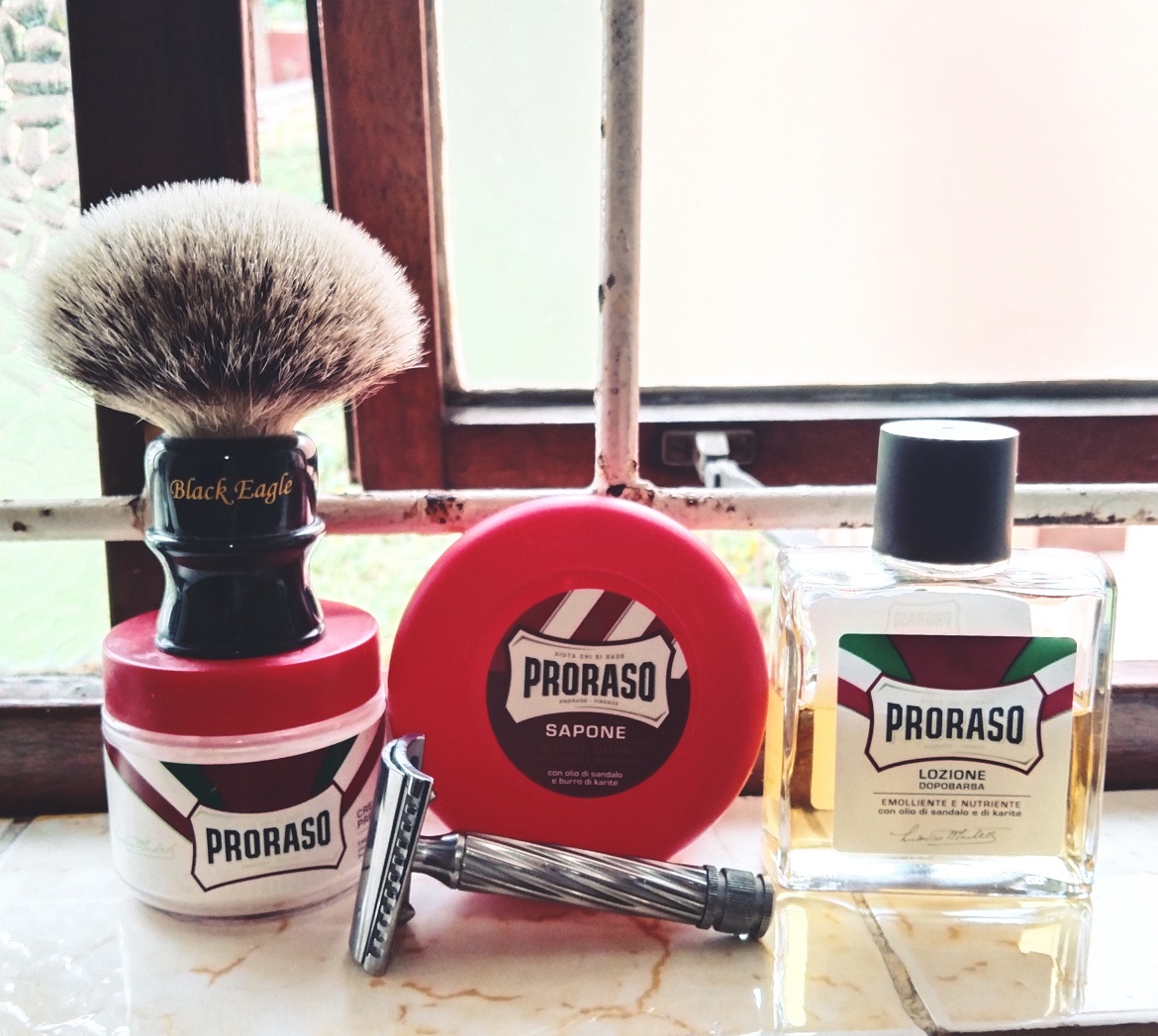 ShavingZA's tweet photo. Morning all, Fantastic shave today with the Fatip Slant razor, Gillette Platinum blade, Black Eagle brush, and Prorasp Red. #wetshaving #italia #italy #SouthAfrica #proraso #fatip https://t.co/nwfknhgDIV