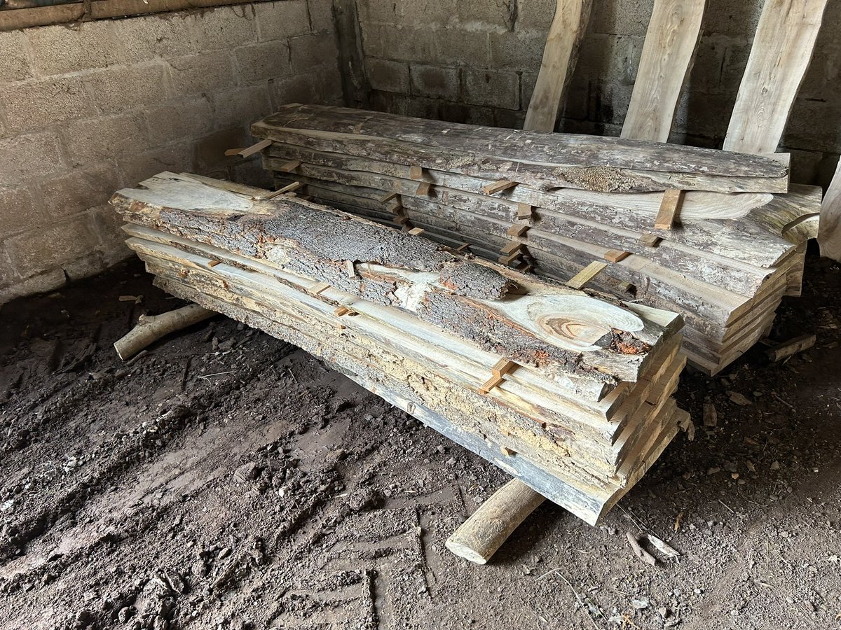 clive4trees's tweet photo. Oak and Elm boards for sale. Contact Clive on 07986 515722. https://t.co/HQAZp5Xy9l