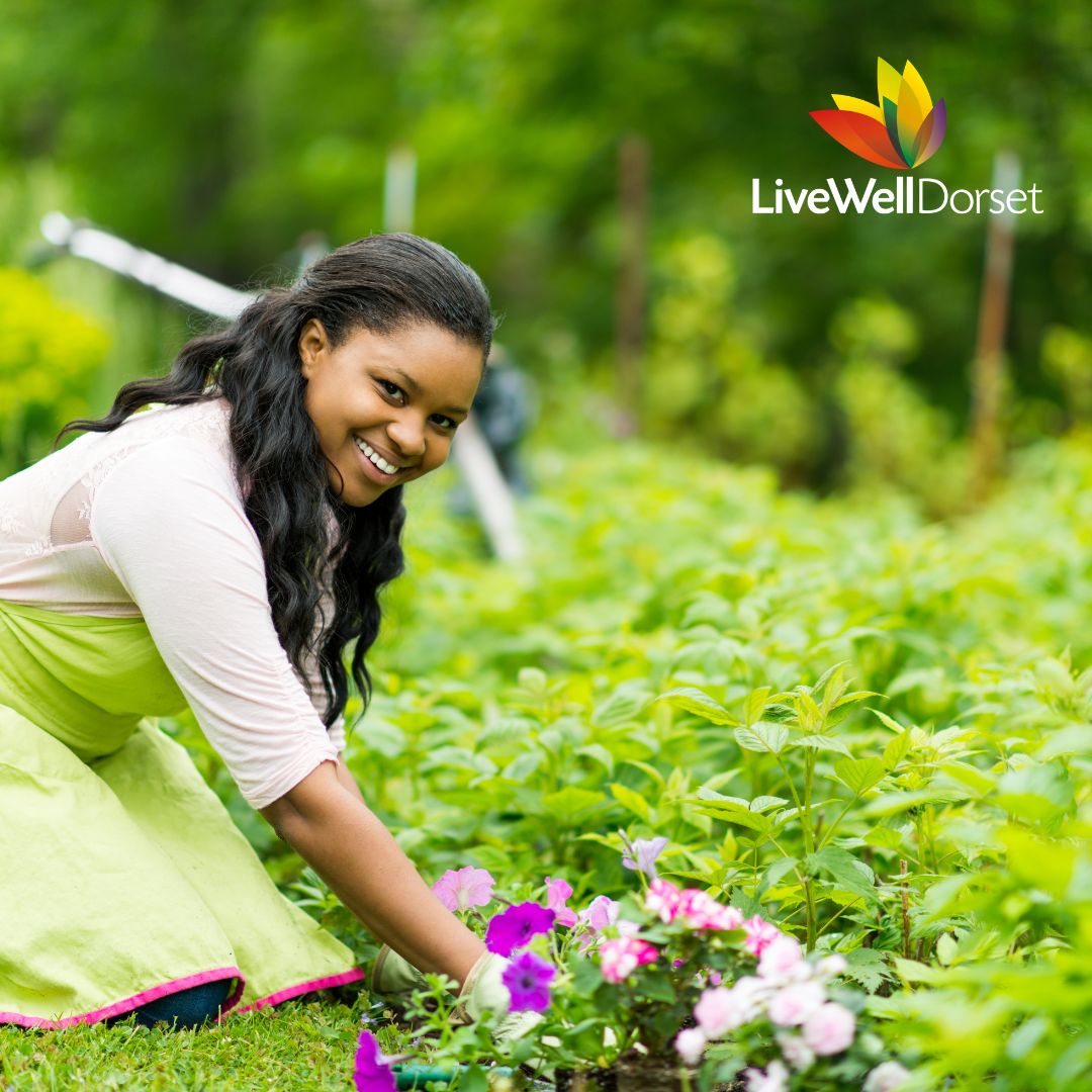 LWDorset's tweet photo. #ActiveSaturday 
Squatting, bending, pulling, lifting... 
Gardening can be quite the gym session! Watering, weeding, digging, and mowing can help keep the muscles and joints active and improve strength. Plus you end up with a neat and tidy garden to relax in! https://t.co/FqM6Jb0qzK