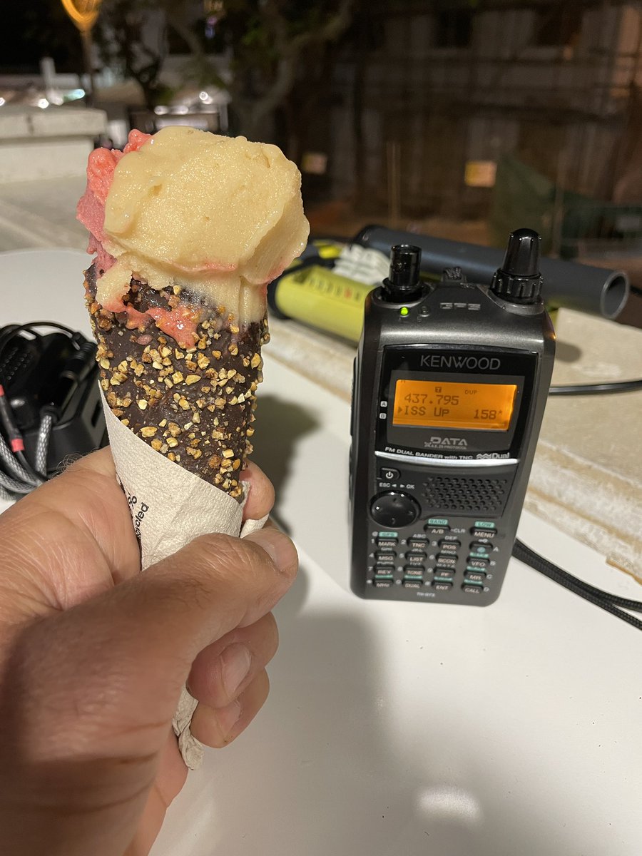 Dav Sennairton tweet media