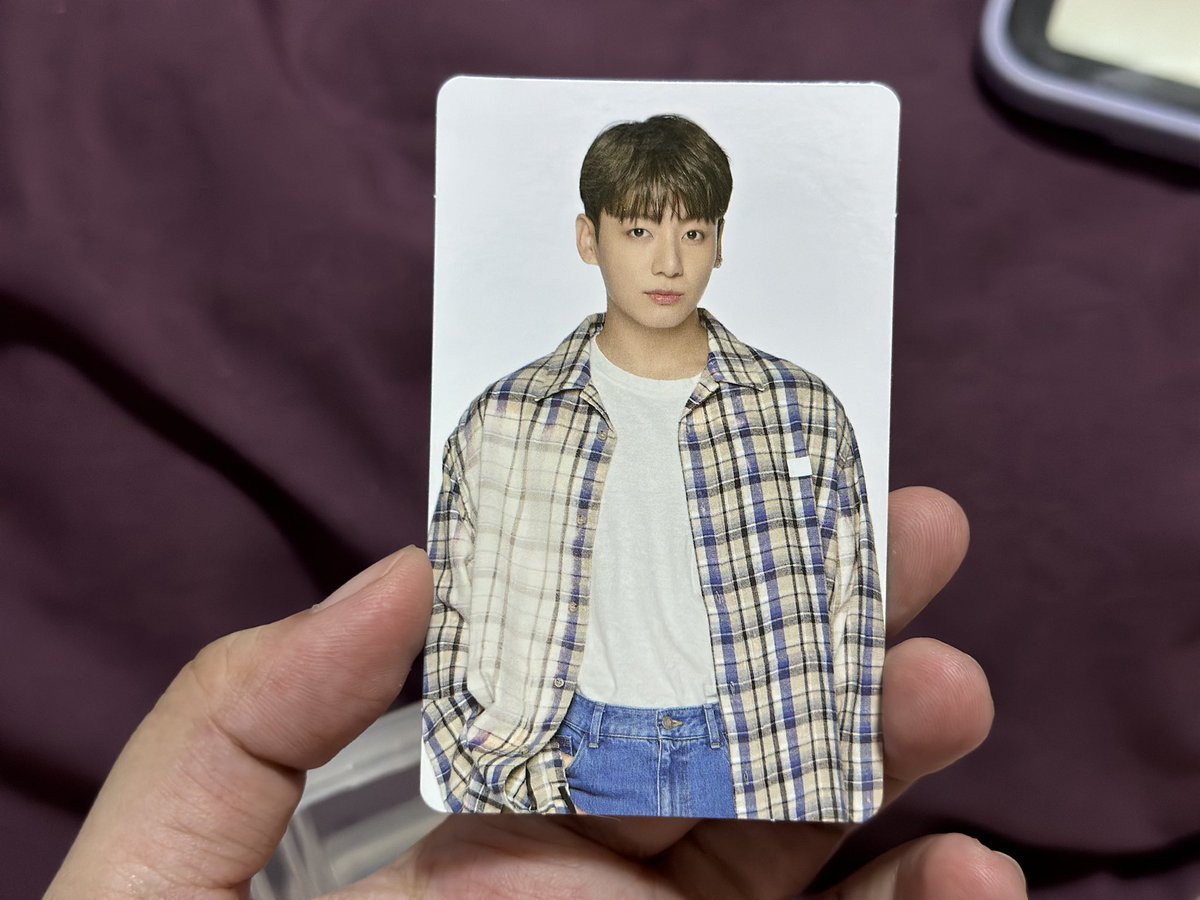 damkyuties's tweet photo. HELPING MY COUSIN! 

꒰ wts lfb bts ph • ꒱

✧ jungkook photocards set ✦

📓 𓏔 ₱4000

╰ dop before april 15 • prio payo
╰ mop: gcash • ub
╰ mod: ggx • sdd

🍬 𓏔 mine or dm to avail ⟢ https://t.co/XXt5TBZHY4