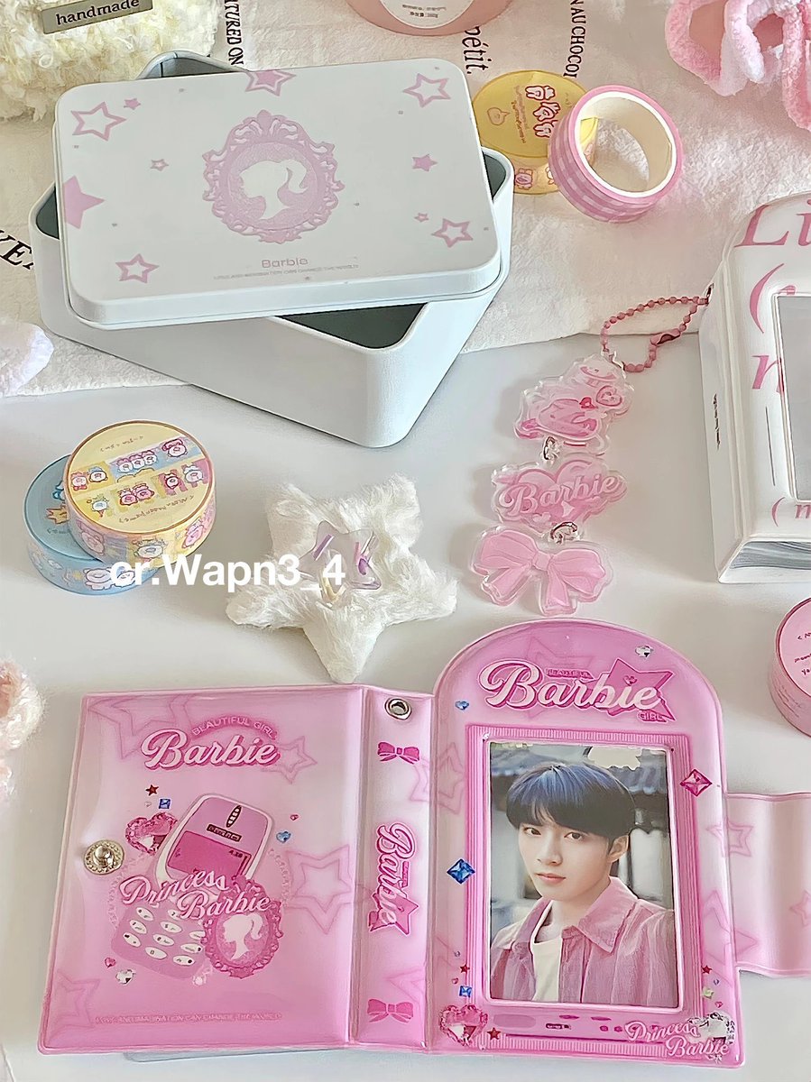 [ #crumbsgo ] ph go 🇵🇭

Barbie collbook, tin case box, keychain
doo &amp; dop: april 11  (until 11am)
under feta
check thread for more details!

to order:
dm ‘ mine + item + quantity’