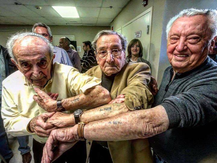 These 3 Jewish men arrived in Auschwitz on the same day&amp; were tattooed 10 numbers apart. 73 years later <a href="/sandibachom/">Sandi Bachom 📹</a> photographed them meeting for the first time for the Last Eyewitness Project, as free men who survived to build families and prosperous lives.