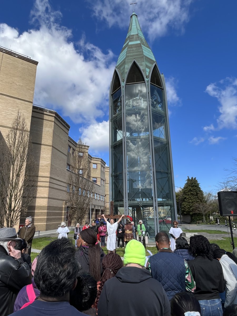 BasCathOLAS's tweet photo. walk of witness @BasCathOLAS https://t.co/fGxWiBkEDd