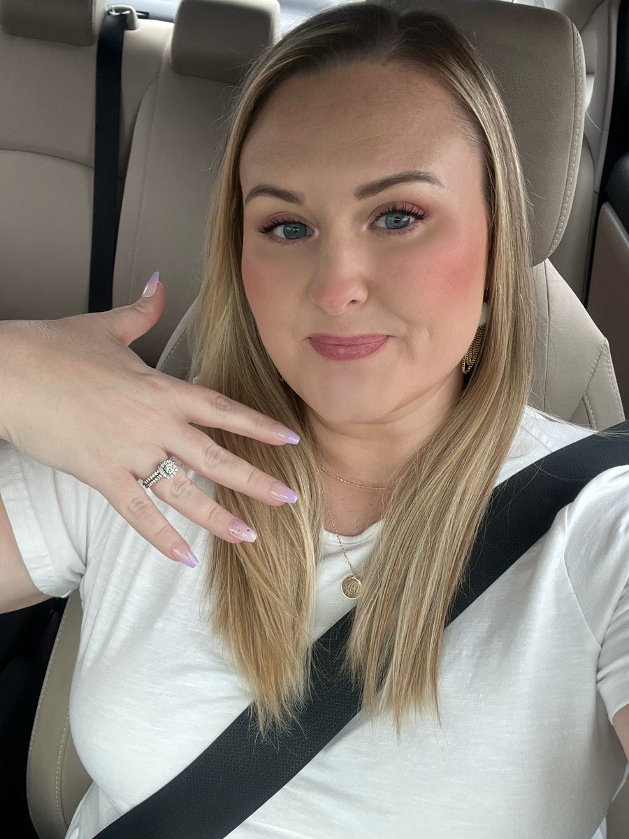 blessedmessjes's tweet image. Loving my Impress Easter Nails so much! 💕 Not only great for Easter, but ALL Spring long! 🐣 Get yours at my Amazon store here: amzn.to/3mdIn46

#impressnails #imPRESSmanicure #KissNails #easternails #springnails #springfashion2023