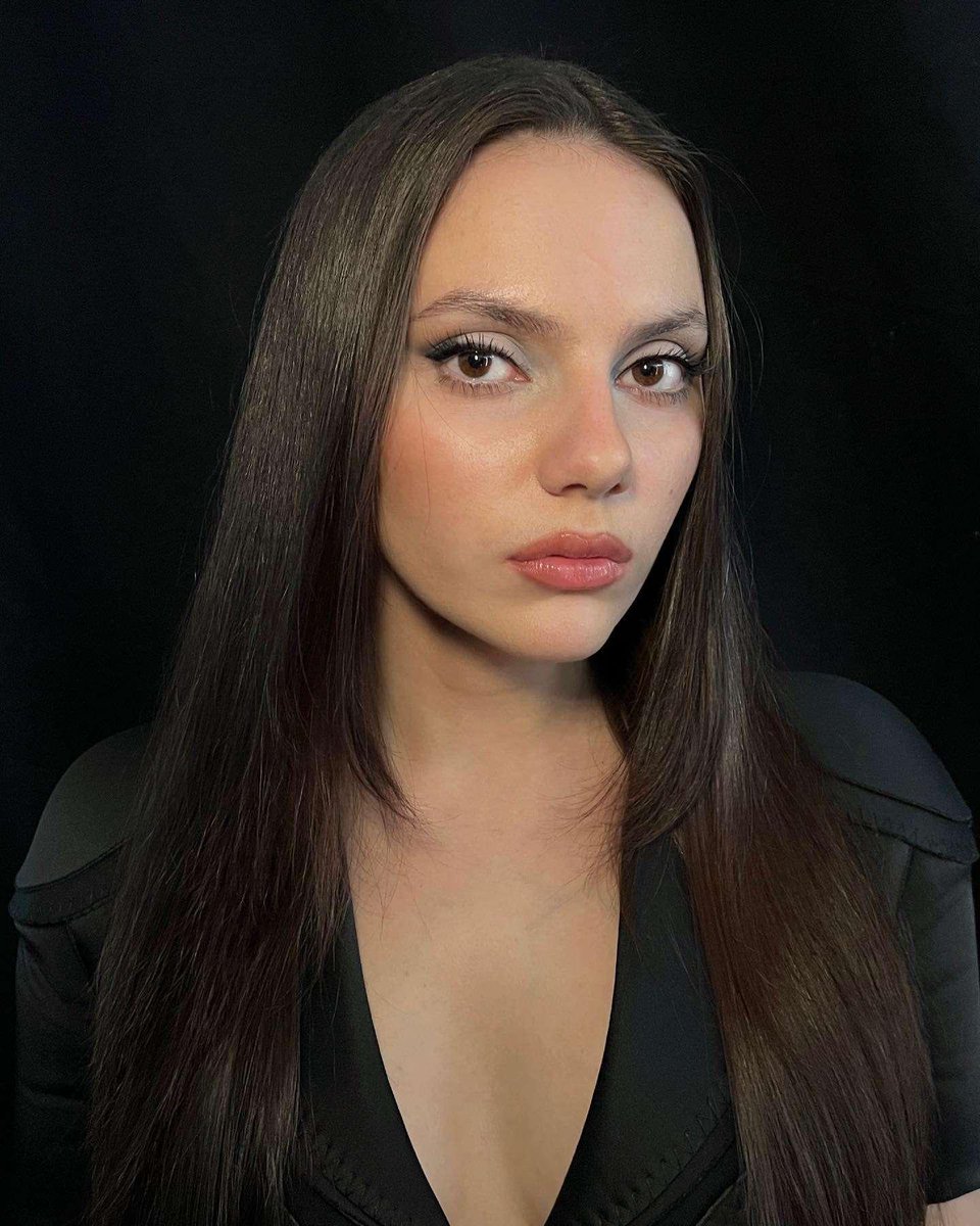 prenmac on Twitter "More from Dafne Keen"
