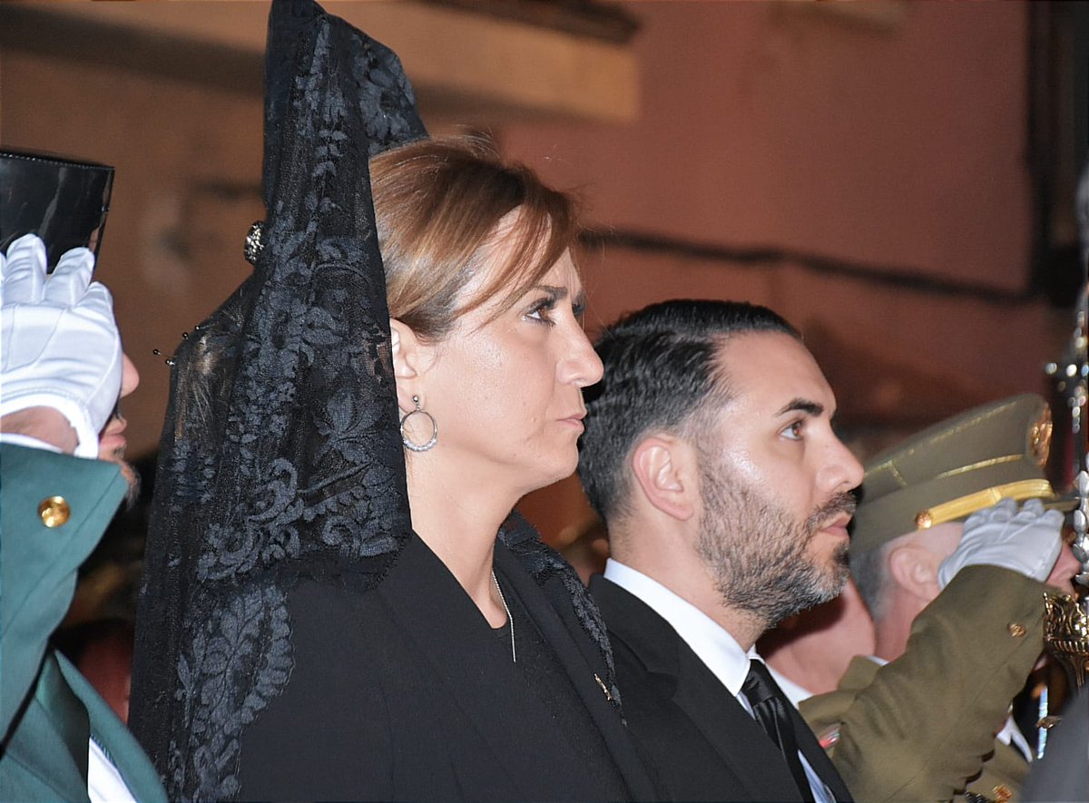 AytoArchena's tweet photo. ⛪️ Emotivo y conmovedor 𝒗𝒆𝒍𝒂𝒕𝒐𝒓𝒊𝒐 𝒅𝒆 𝑪𝒓𝒊𝒔𝒕𝒐 𝒆𝒏 𝒔𝒖 𝑺𝒂𝒏𝒕𝒐 𝑬𝒏𝒕𝒊𝒆𝒓𝒓𝒐.

El silencio acompañó anoche a la imagen de Cristo para su velatorio en el Santo Sepulcro recreado en el templo de San Juan.
#SemanaSanta #Archena https://t.co/wSVArVkLyZ