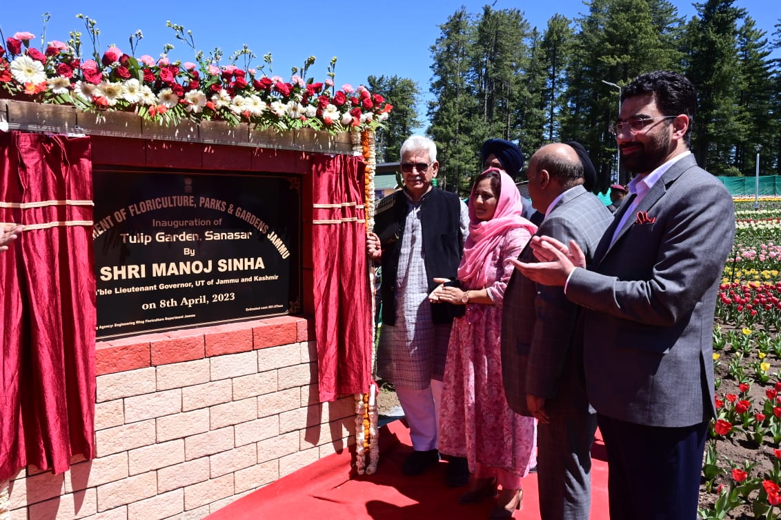 OfficeOfLGJandK's tweet photo. Inaugurated Tulip Garden at Sanasar, the first such park for Jammu Division. The Garden spread over 40 Kanals with 2.75 Lakh Tulip Bulbs of 25 different varieties, situated amid lush green woods in Ramban district will provide major impetus to tourism &amp; trade activities. https://t.co/GR0ULxndBE