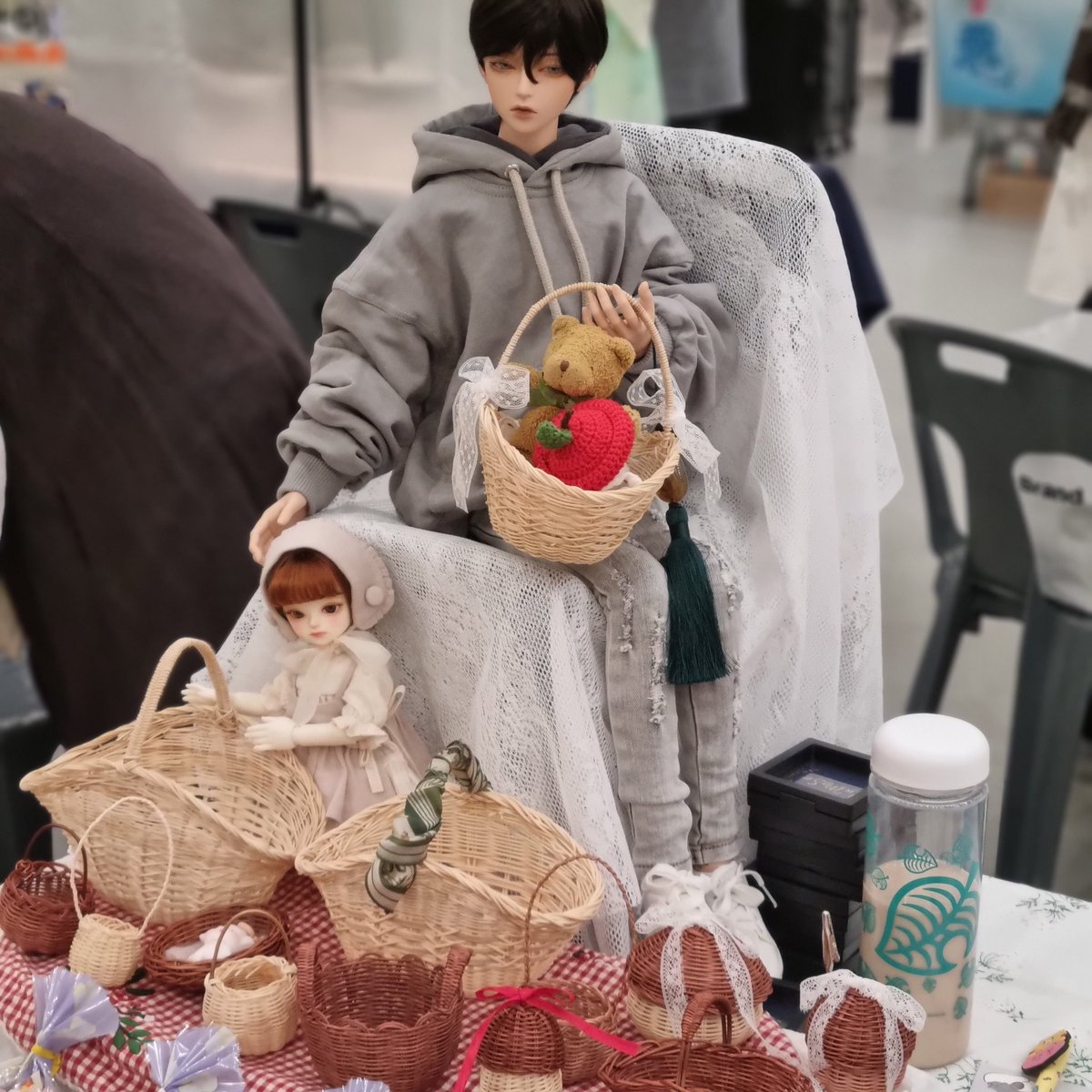 brak_0401's tweet photo. 수피입니다.
부스를 찾아주신 분들에게 감사드립니다.

행사장에서 선주문 받았던 피크닉 바구니와 빨래 바구니는 5월 1일 월요일 발송을 목표로 제작됩니다. 더 빠른 시일내에 받아보실 수 있도록 하겠습니다. https://t.co/h56enKu4WX