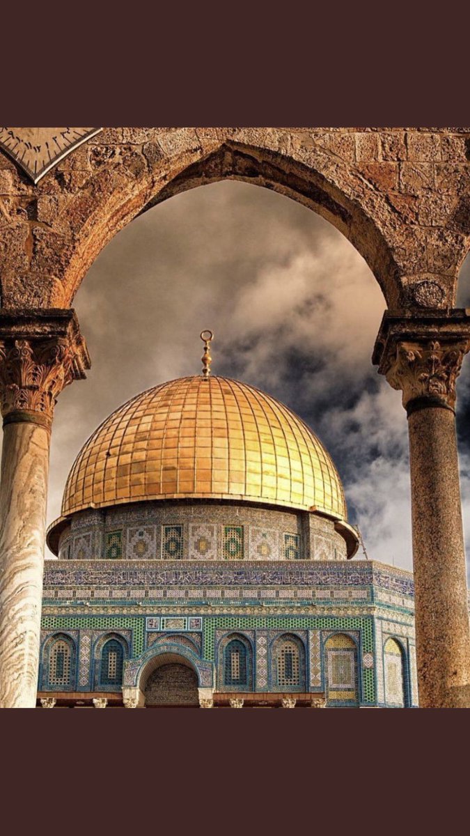 SheikhS99466346's tweet photo. اللهم إنا نستودعك مسرى نبينا
واول القبلتين وثالث الحرمين 
اللهم احفظ اهلنا في #القدس 
 فالودائع عندك لا تضيع #القدس https://t.co/I0sMwXZpYF