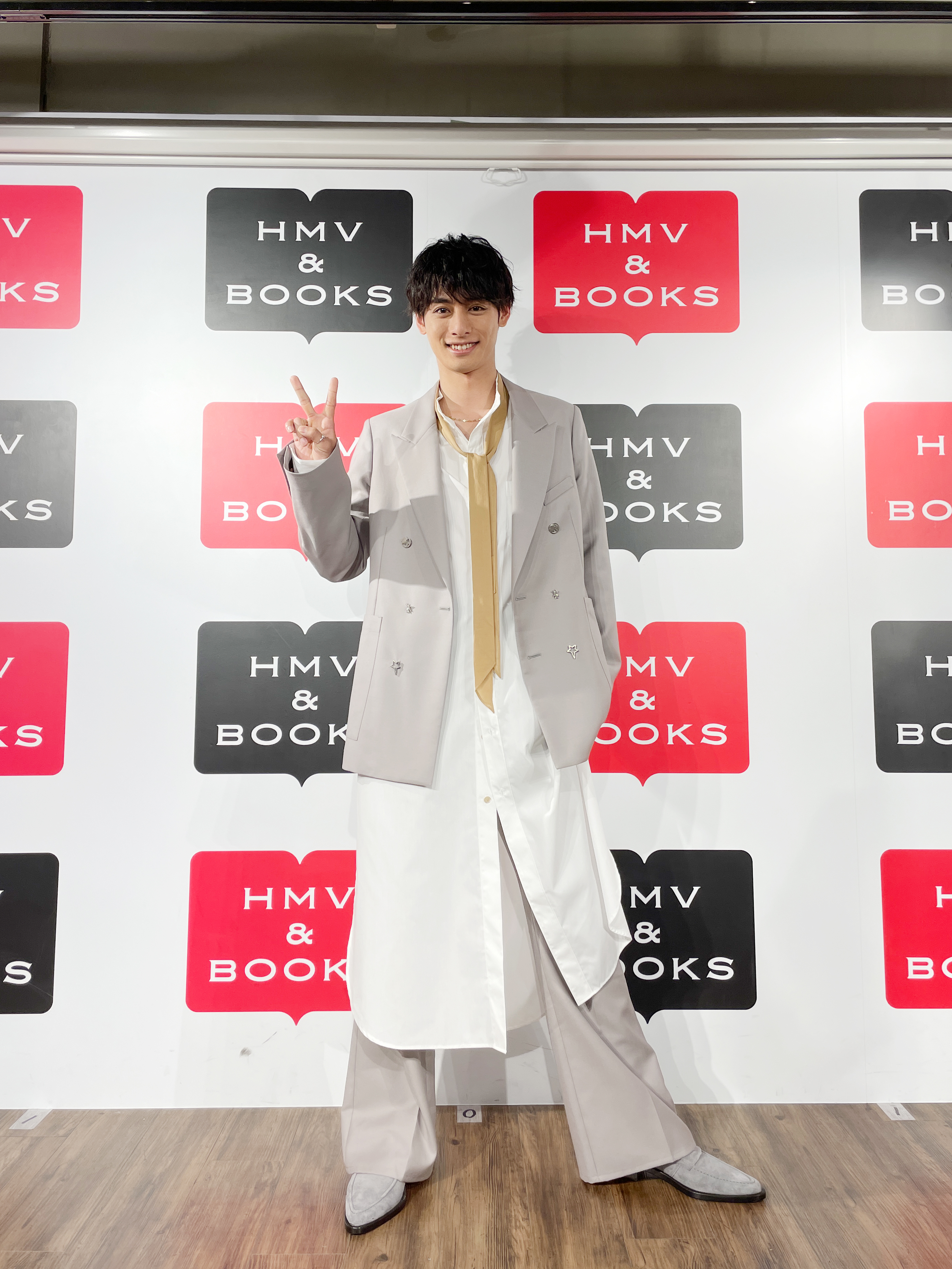 公式】立花裕大1st写真集「Ready,action」 (@ty1st_official) / Twitter