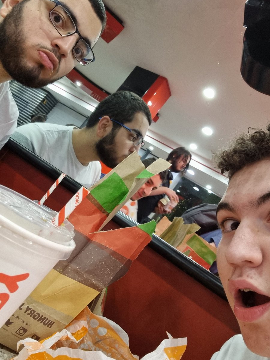 Ausmash Drama Alert tweet media