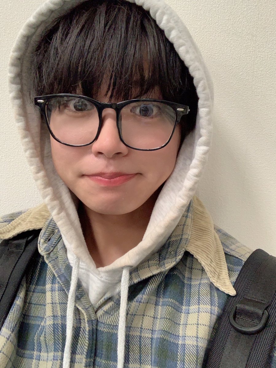 ninosuke0424's tweet photo. 本日は『ユニモちはら台』さんにて
#特撮Boyz フリーライブへお越し頂きありがとうございました🌈

みんなの声援で熱いライブになりました🔥🔥
入り口にデカいウルトラマン居たの気づいた？！🤩

明日は千葉ポートスクエアさんでライブお待ちしております😄✌️ https://t.co/9b5q7srJ9q