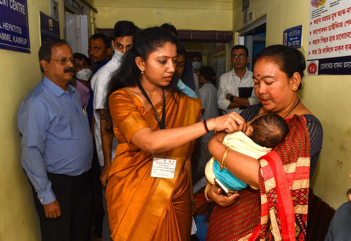 UNDP_India's tweet image. #DigitalTech📲 to ensure good #HealthForAll.
Swasthya Sewa Utsav #SSU by @nhm_assam aims to assess status of health infra🏥, human resource👩🏽⚕️👨🏾⚕️ & delivery of services🩺 in the state.
@UNDP_India is supporting @nhm_assam through digitalisation of this unique initiative.
#NHSRC