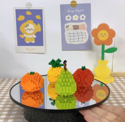 YirunB's tweet image. Good leisure DIY toys for kids and adult. 
What such the exquisite finished products they are! 
Follow me to build your own works!
View more: yiruntoys.com
#nanoblock #miniblock #microblock #diytoys #legobricks #buildingblocks #fruits #toystore