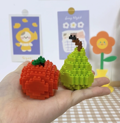 YirunB's tweet image. Good leisure DIY toys for kids and adult. 
What such the exquisite finished products they are! 
Follow me to build your own works!
View more: yiruntoys.com
#nanoblock #miniblock #microblock #diytoys #legobricks #buildingblocks #fruits #toystore