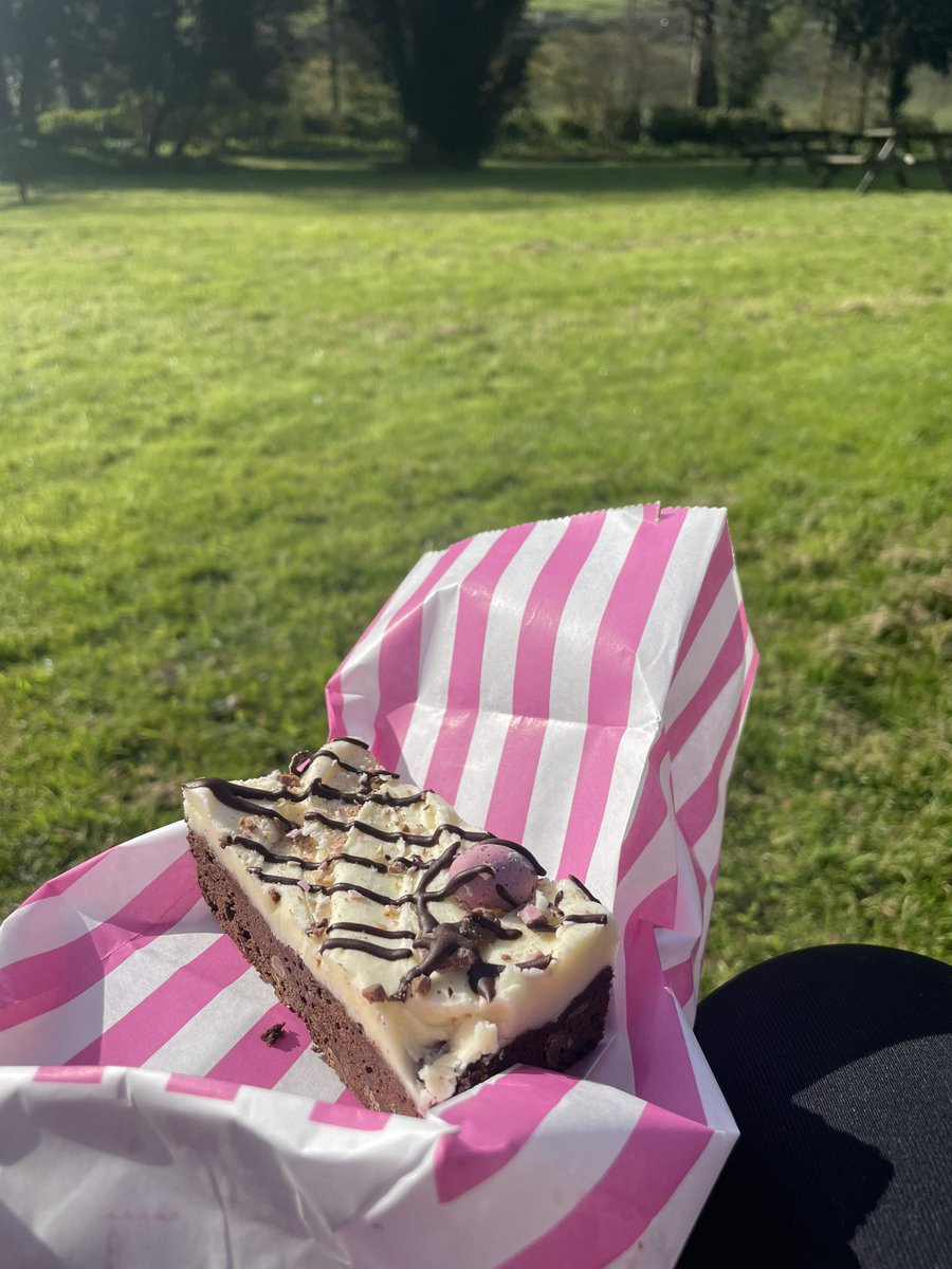 meljthom's tweet photo. And people ask why we walk 18 miles ππ #breakfaststop https://t.co/6hqCjI1VoH