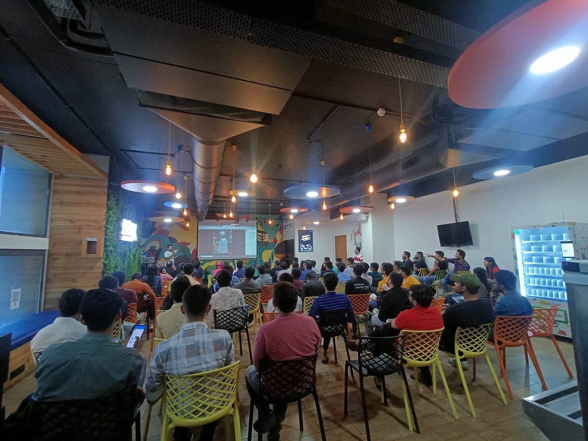 LaxdipPatel's tweet photo. HouseisFull at @DockerAhmedabad 
@Docker  @DevX_Work
#docker  #dockerahmedabad https://t.co/yeCZH5ofdh
