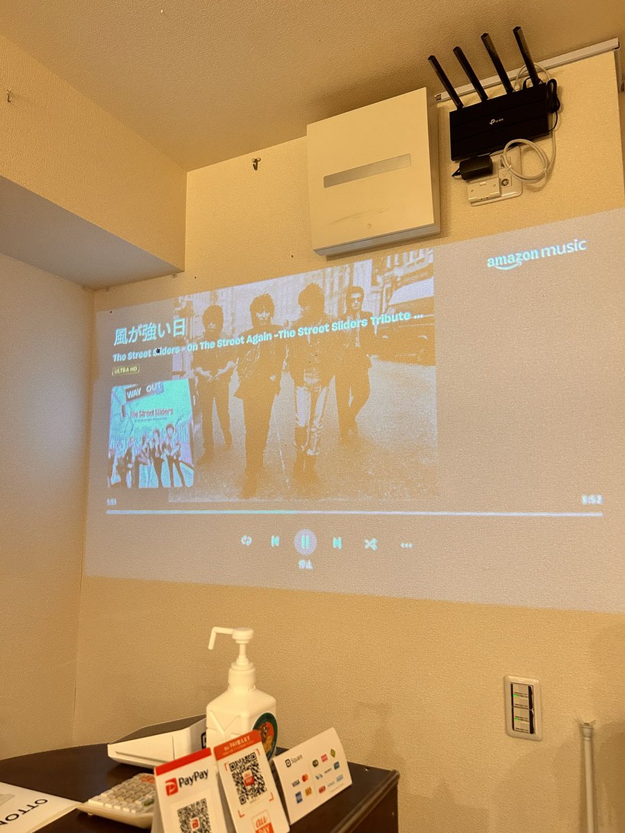 mijotee_stpfkm's tweet photo. お店でもスライダーズ祭り♬

#ストリートスライダーズ 
#TheStreetSliders40th 
#THESTREETSLIDERS
#TheStreetSliders 
#OnTheStreetAgain https://t.co/97u9gzbtZX
