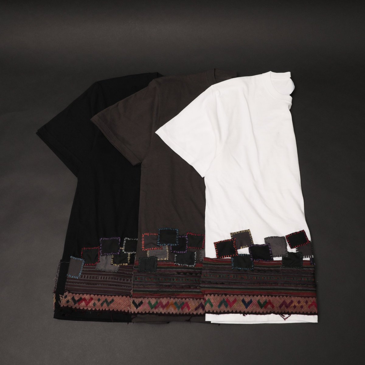 tears_of_swan's tweet photo. TEARS OF SWAN-RAINBOW PATCHWORK T SHIRTSになります!!
本日から店頭、official webshopにてオーダー開始になりますので宜しくお願い致します😊🌈🏬💻

https://t.co/SEjv0Sgv5P
(5月下旬発送開始)

@tears_of_swan 
#tearsofswan 
#rainbow 
#patchwork 
#patchworktshirt 
#tshirt https://t.co/bmn5lx7J8s