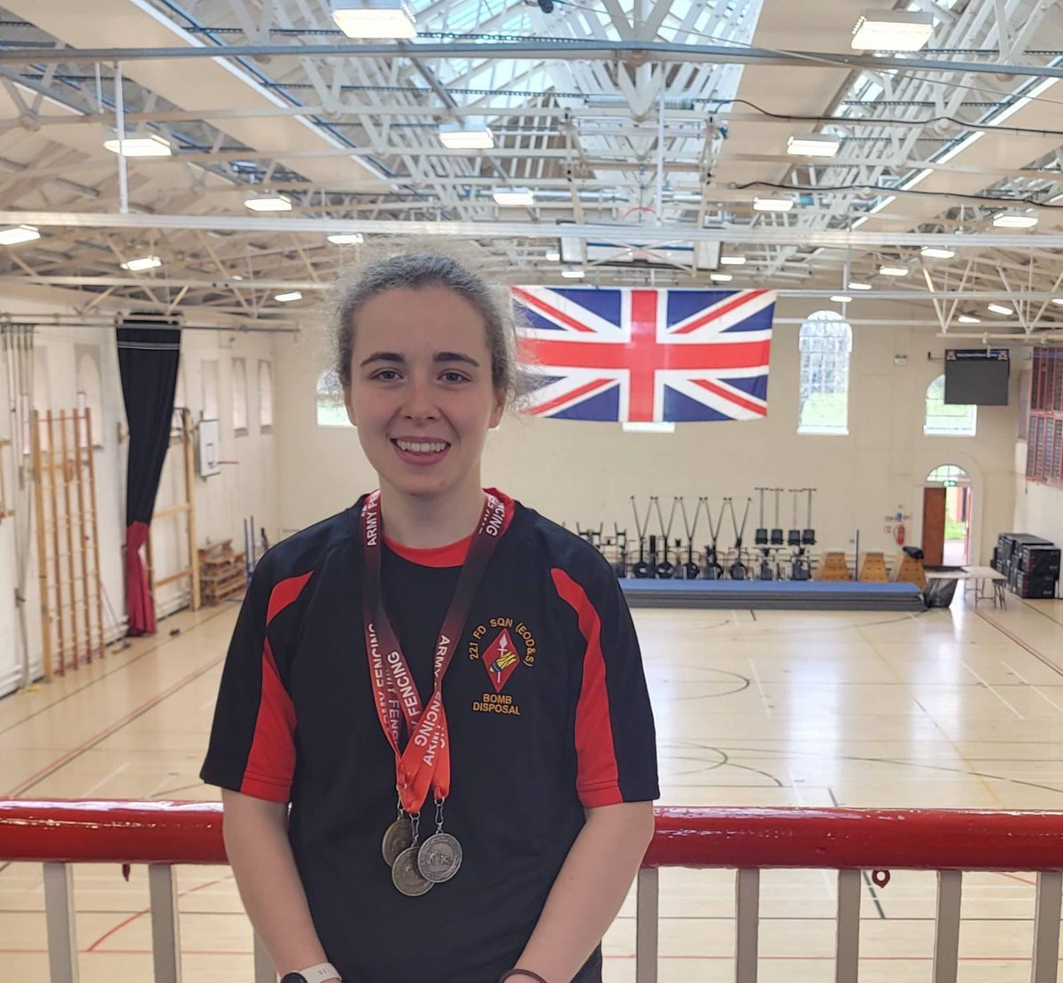 Congratulations to Lt Walsh for a stunning performance at the Army Fencing Championships! 2nd in the Foil and 3rd in the Épée and Sabre, helping the Corps earn 5th overall.