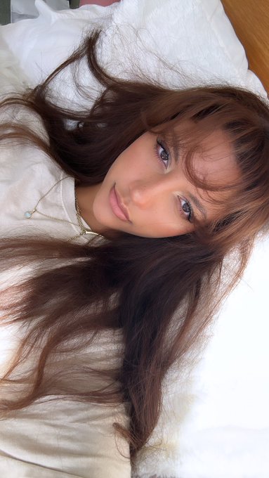 don&rsquo;t mind me just posting a selfie for a change https://t.co/G0oa04Muiq