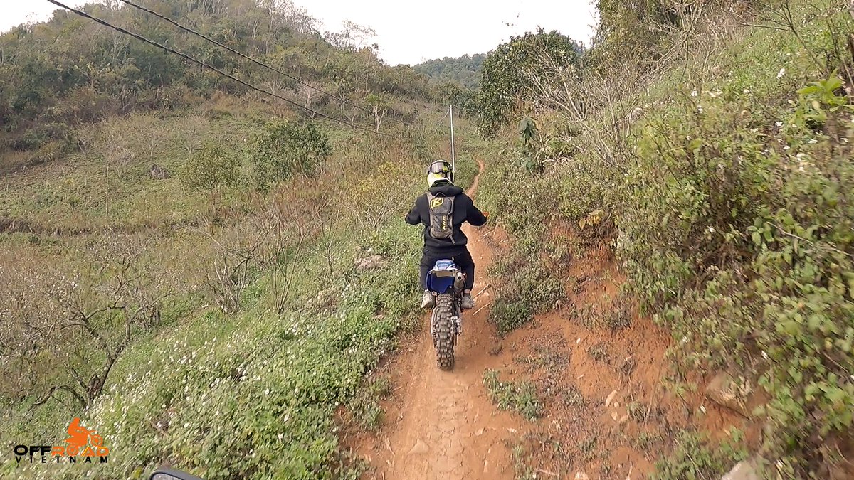 vietnambikers1's tweet photo. Without question, the best gauge of a rider's skill is the single-track trail. 🏍️
🧭 https://t.co/AjP8UumiTM
#singletracktrail #onewaytrack #mountainride #vietnam #xuhuong2023 #trending2023 #motorbike #tour #rental #honda #XR250 #XR150L #CRF150L #CRF250L #CRF300L https://t.co/s8pVsRPguW