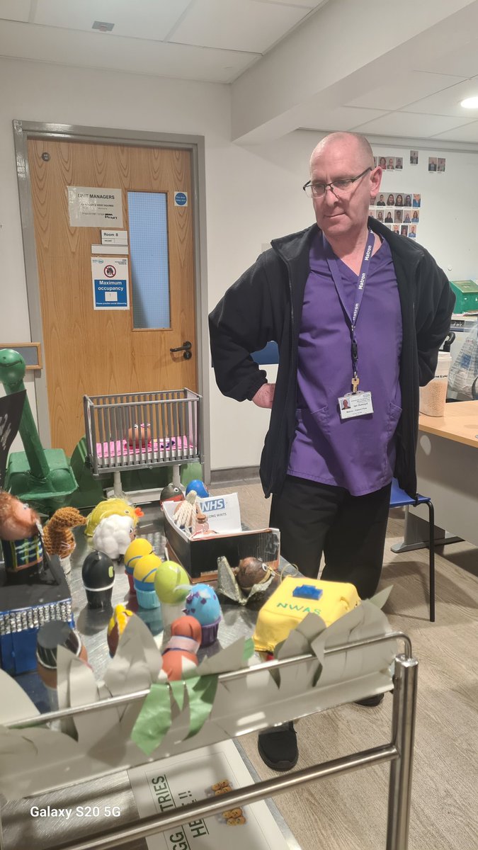 HuggettSuiteRLI's tweet photo. Eggcellent entries for the @ed_rli competition! β¨
"This is the peak of my career" - Ian Holroyd Guest Judge π£ππ±π°
#TeamED @caron_graham @Asim_EMconsult
Congratulations to Egg Sheeran! #WinningEntry https://t.co/VxVKvWDMuv