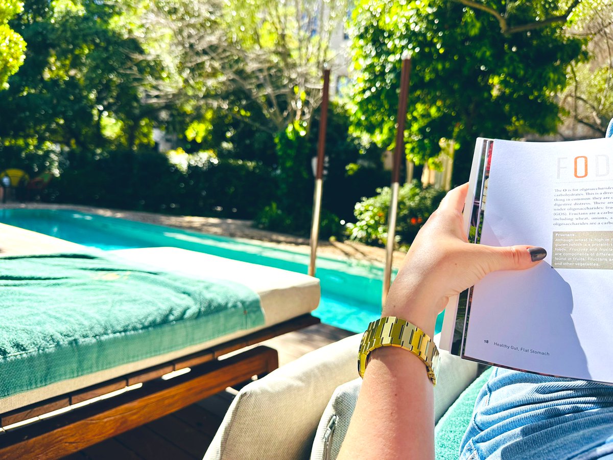 D11kim's tweet image. Starting Saturday strong! #secretgarden #palma #timetowinddown #coffee #reading