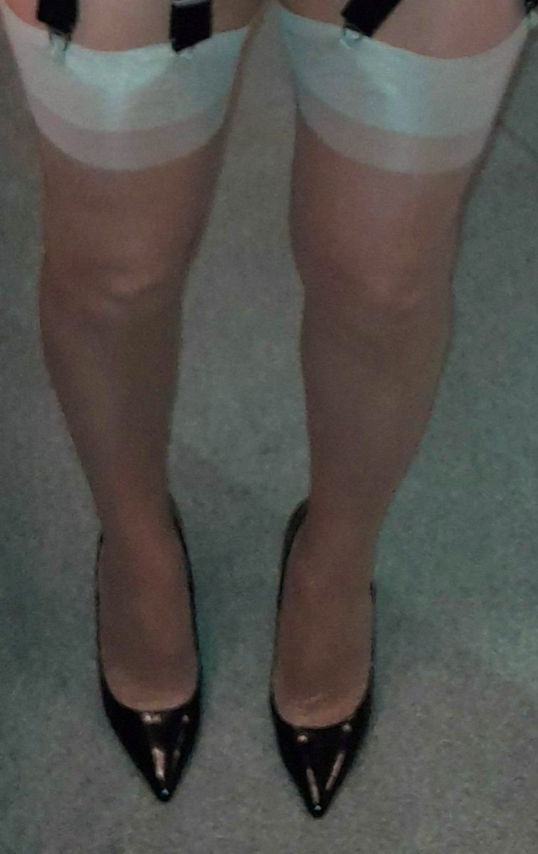 NylonLibrarian's tweet photo. Very long day in work today, wearing Secrets in lace RHT nylons, who wants to make it a better day and visit my re-stocked wishlist,
#nylons #stockings #RHTs #suspenders #sendgifts #happymehappyyou https://t.co/6nsBMdyZQv