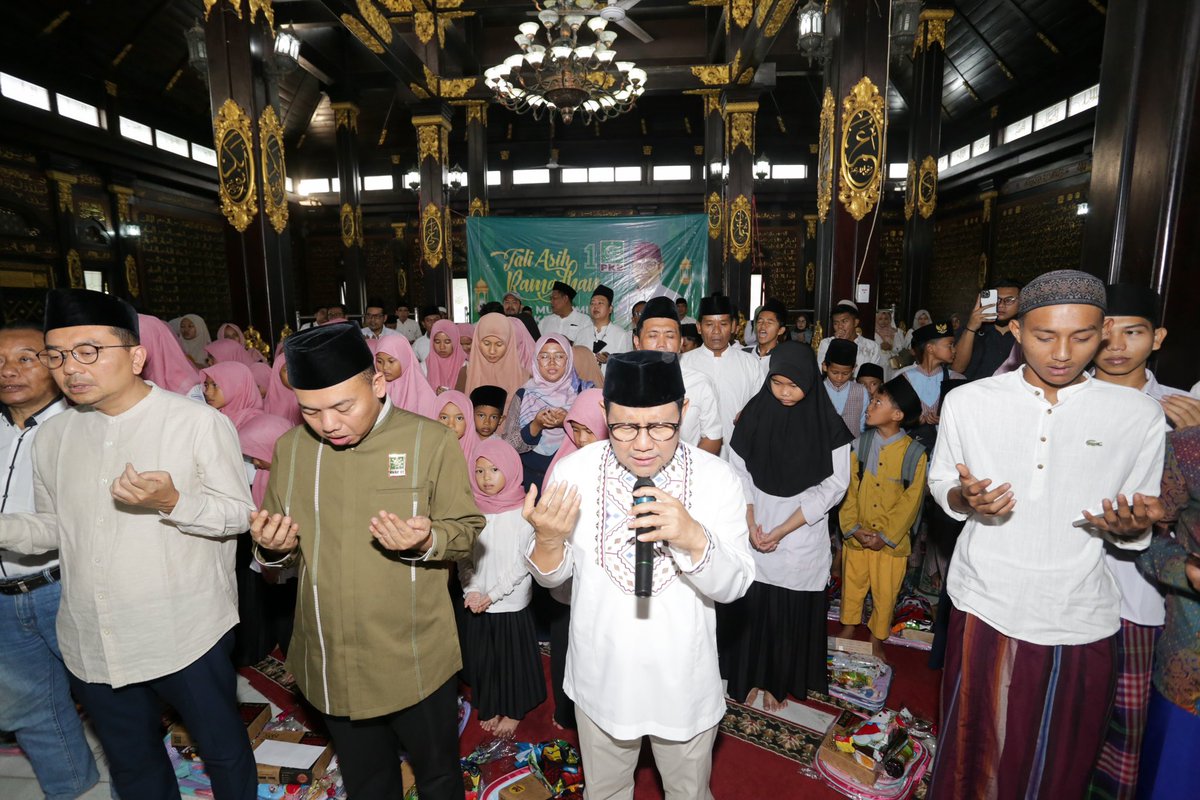 Allohumma sholly wasallim ala sayyidina Muhammad