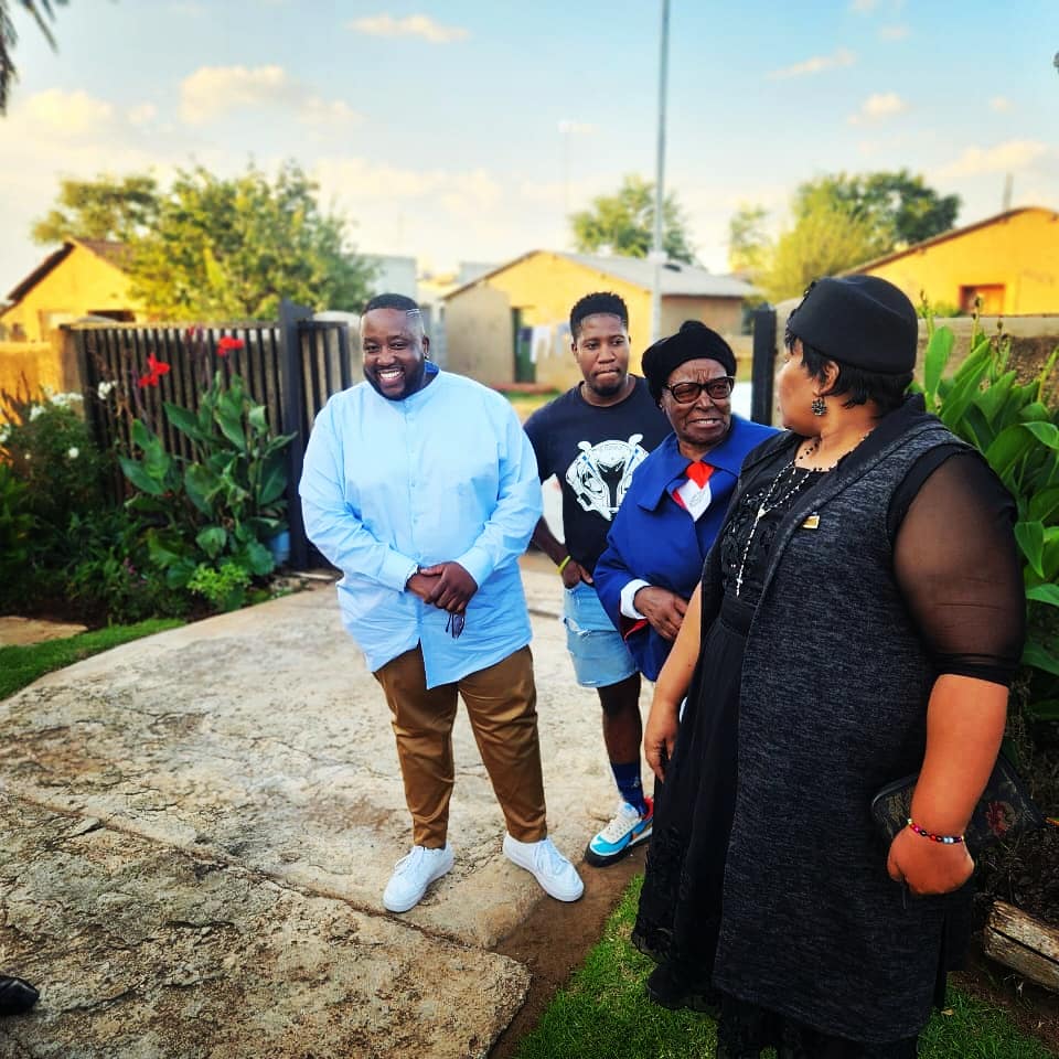 theconcussions1's tweet photo. Throw back to yesterday's church service, great feel in connecting with the Lord/ holy spirit, till we meet again 2024 Good friday service # in loving memory of my late grandparents 😍❤️🙏😇🐰⛪ https://t.co/AwvTv5hd2B