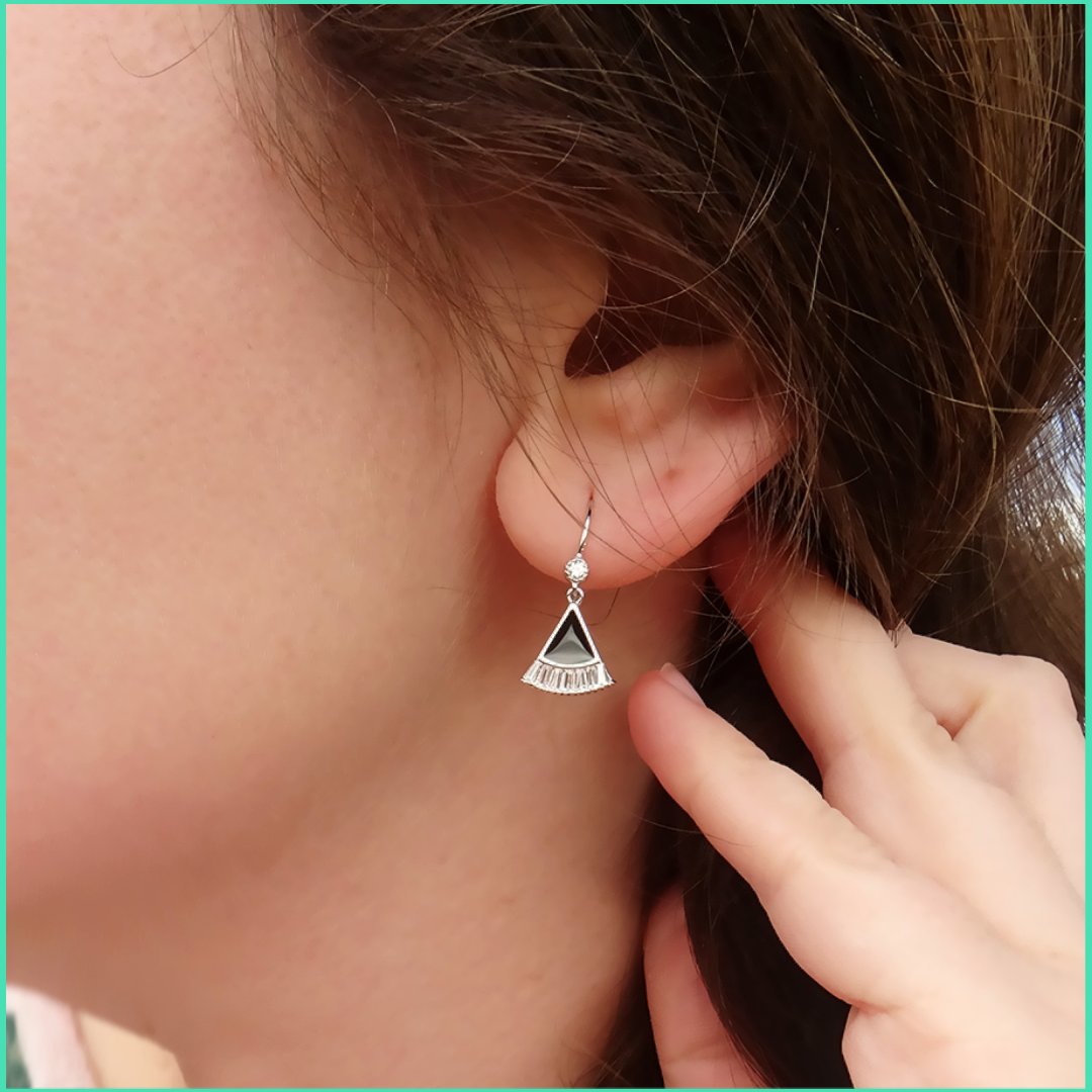 mycharmingme's tweet photo. NEW FOR EASTER: Four stunning new sterling silver pieces just launched. Don't miss out, they always sell quickly!
https://t.co/d7VI00MoT7

#jewellery #ShopMyCloset #vintage #Easter2023 #sterlingsilver #LooseWomen #ThisMorning #SmallBusiness #PleaseRT https://t.co/5SZlnp7MKR
