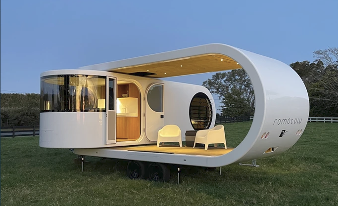 This caravan is quite ingenious, and an example of how #creative design can redefine a product. 
designboom.com/technology/rom…