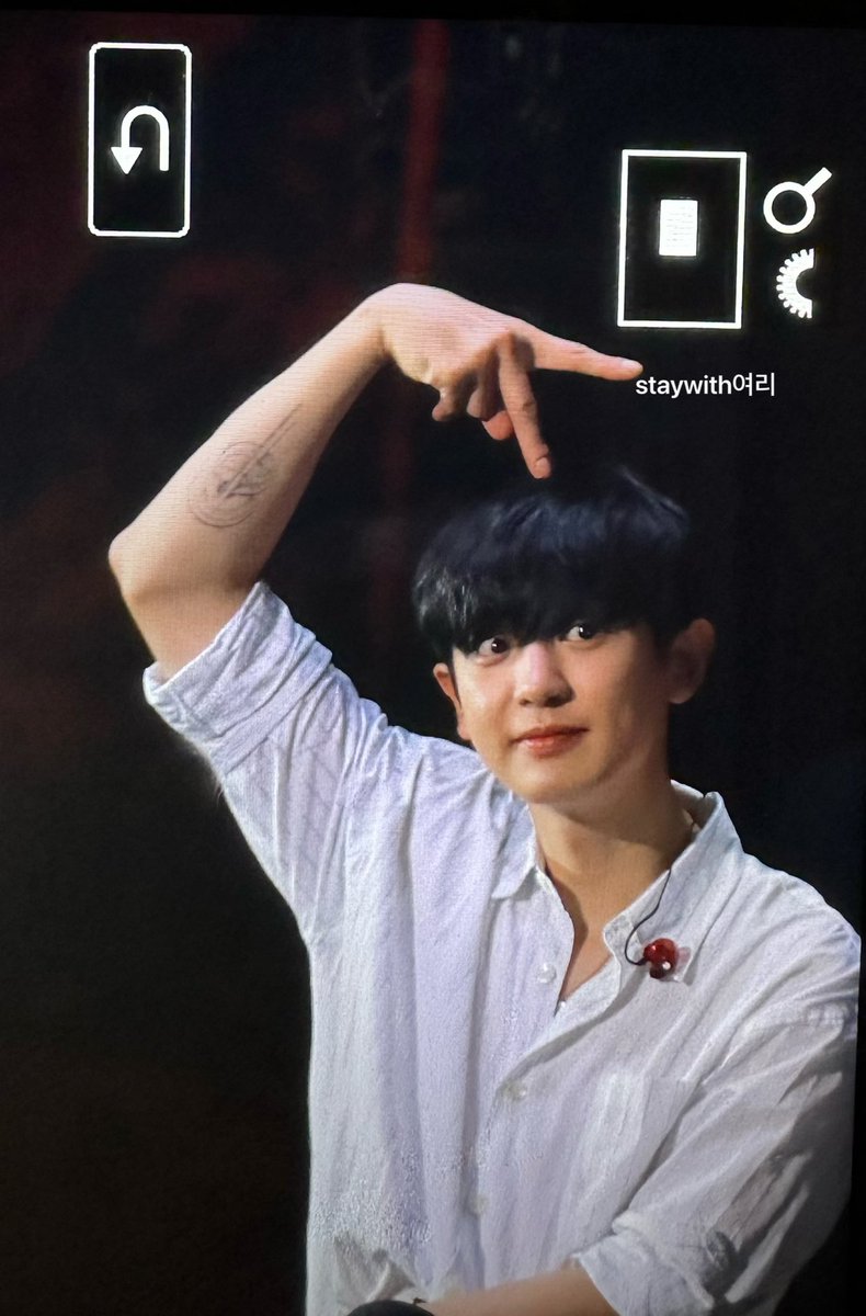 StayWithYeolli tweet media