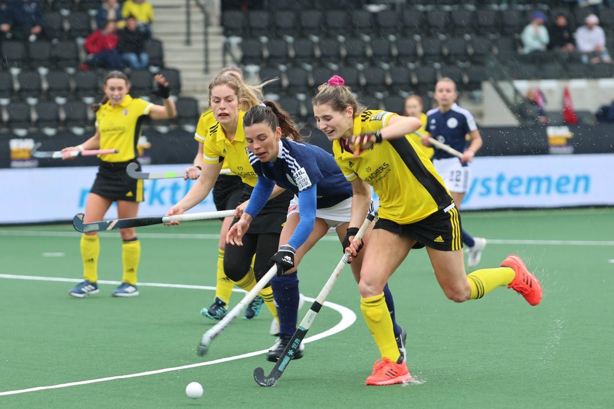 HockeyStyle's tweet photo. Day 1 @EHLHockeyTV https://t.co/wtx3BwVaAX