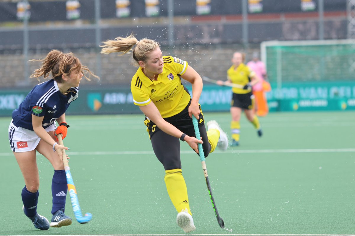 HockeyStyle's tweet photo. Day 1 @EHLHockeyTV https://t.co/wtx3BwVaAX