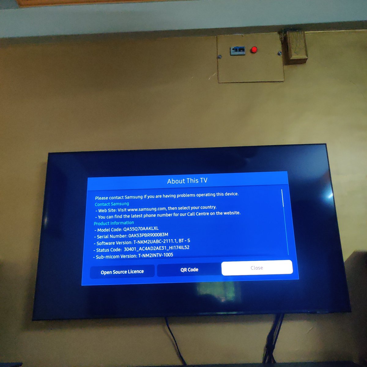 happychavan's tweet photo. @JioCinema issues on Samsung q70a TV again!
Hopefully you should have adequate team members to at least resolve the queries 
The screen goes blan after selecting Watch #jiocinema #screengoesblack @_MukeshAmbani @JioCinema https://t.co/641GL0Ynpq