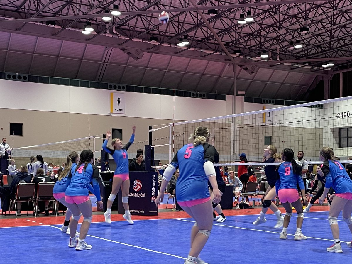 KariCooley's tweet photo. Spirit 15-1 black match 2 ends with a win Vs Elite Volleyball 15-1: 25-14, 25-14

#showmequalifier #spiritvbc #ovr #ohiovalleyregion #jovolleyball @Spirit_VBC https://t.co/SHeDQuUHQw