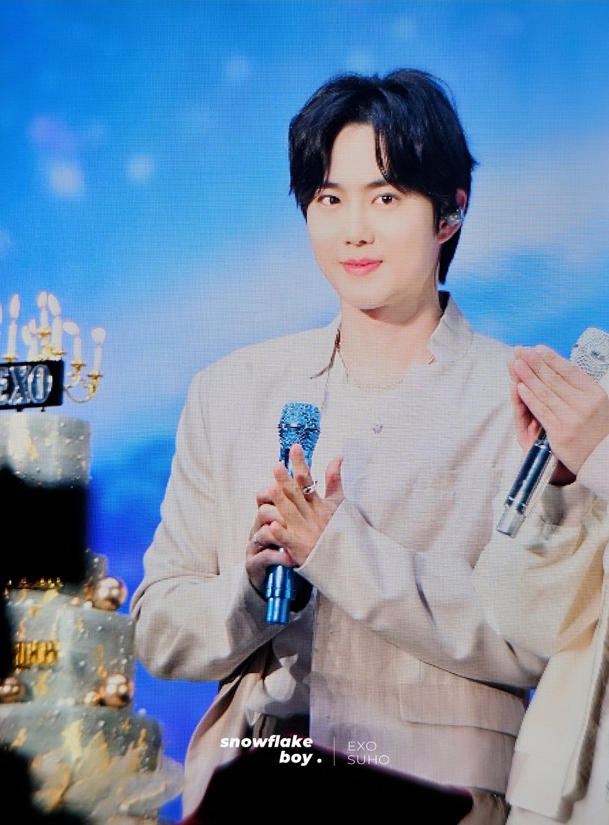 snowflake_boy's tweet photo. 230408 EXO CLOCK 엑소 팬미팅

11년동안 엑소의 수호로 열심히 활동해줘서 고맙고 이렇게 데뷔 11주년을 축하할 수 있어서 기쁘고 평엑소엘 평토백 피의 맹세 어쩌구... 그냥 다 좋다...🥹 앞으로도 언제나 팬들과 함께 행복합쉬다🫶🏻

#수호 #SUHO #준면 #김준면 #スホ #金俊勉 
@weareoneEXO https://t.co/EyPfXStCn1