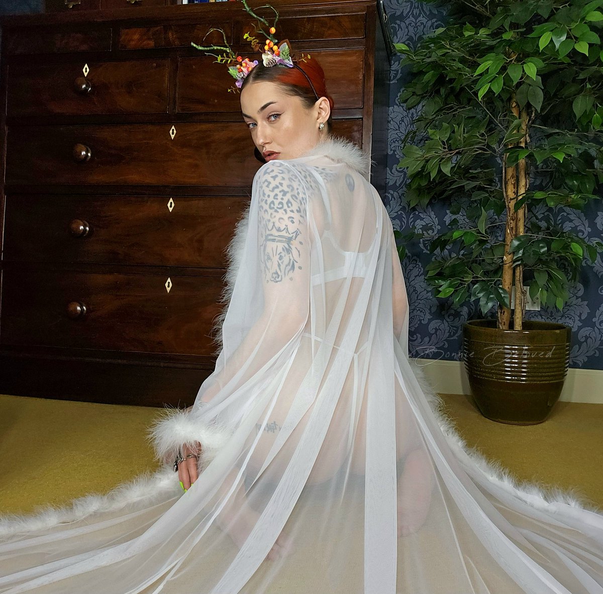 dogtireddoll's tweet photo. Goddess of Spring. 🕊🌸 https://t.co/u2sgxyuvUD