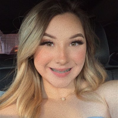 kimberlyygarzza's tweet photo. #NewProfilePic https://t.co/YezG7dsFCC