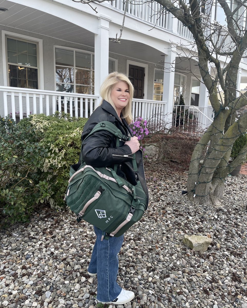 Joyce G scheiner (@joycie8g) on Twitter photo 