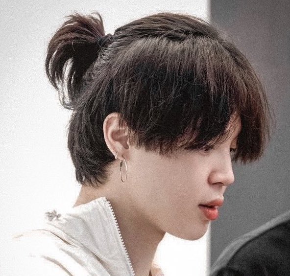 this ponytail        this ponytail
         jungkook                    jimin