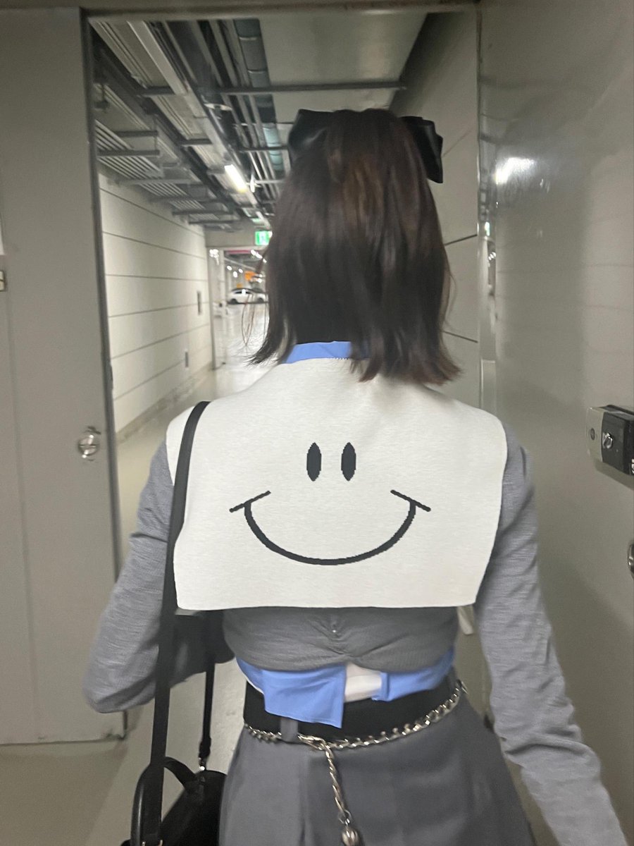 timetogaeul's tweet photo. [220409] 유진 FNS

웃자

#아이브 #가을 #IVE #GAEUL #0409_가을 https://t.co/ErQ3uvvCQ0