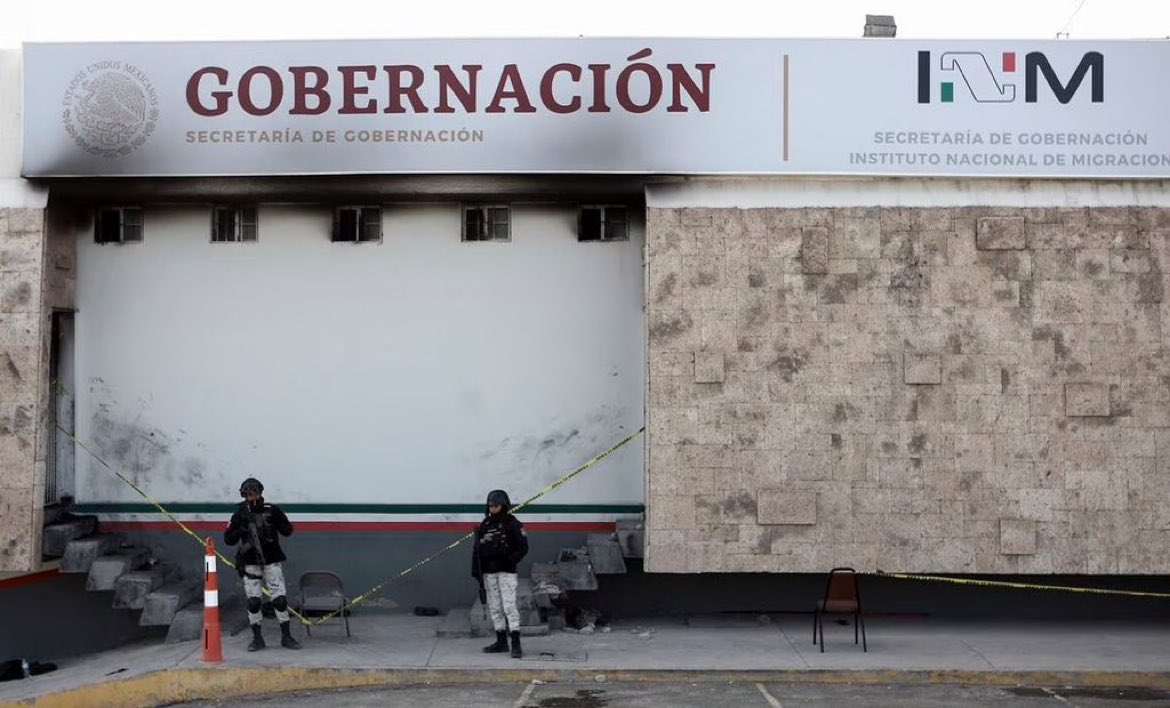 Debe ser muy complicado dar con los responsables de la tragedia de Juarez. No es como que esten rotulados en la fachada del lugar de los hechos.