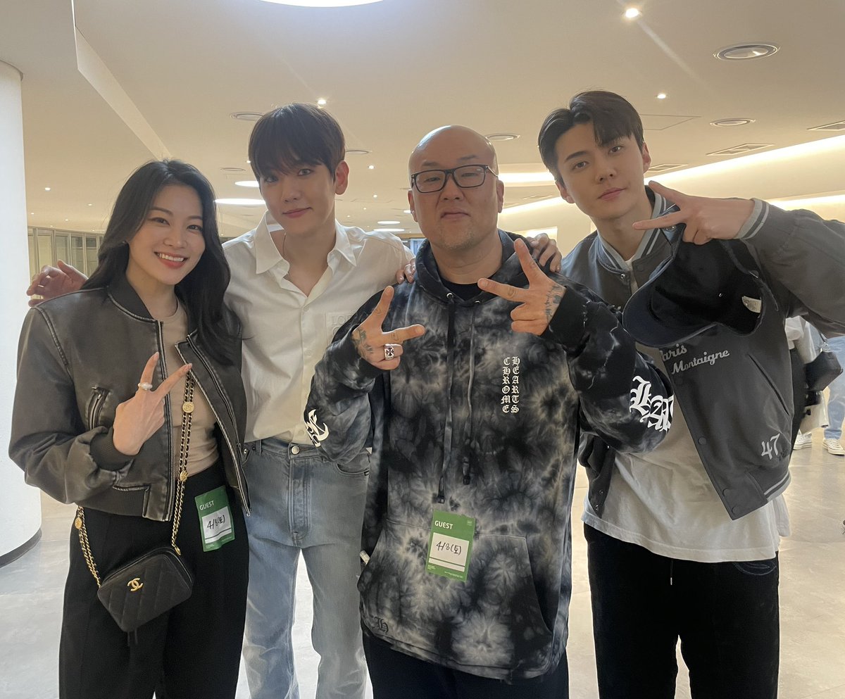 JKT1ny's tweet photo. Didn’t know lil sis @arden_cho was in #Korea so I had to take her with me and introduce her to the boys! #EXO Also love the kid on the right #Sehun #EXOCLOCK #EXO11thanniversary https://t.co/MNCG5qX6cs