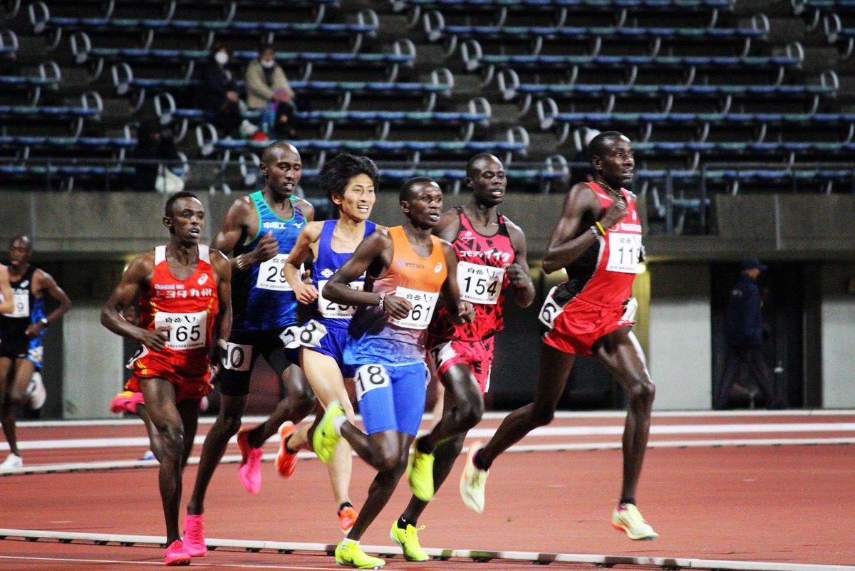 tamukazu_ekiden's tweet photo. 金栗記念5000m 13’28”04
次戦は兵庫リレーカーニバル10000mの予定です。
12月の日本選手権に確実に出場できるタイム、27’45”00辺りを狙います。#金栗記念 https://t.co/OTYmpfARp4